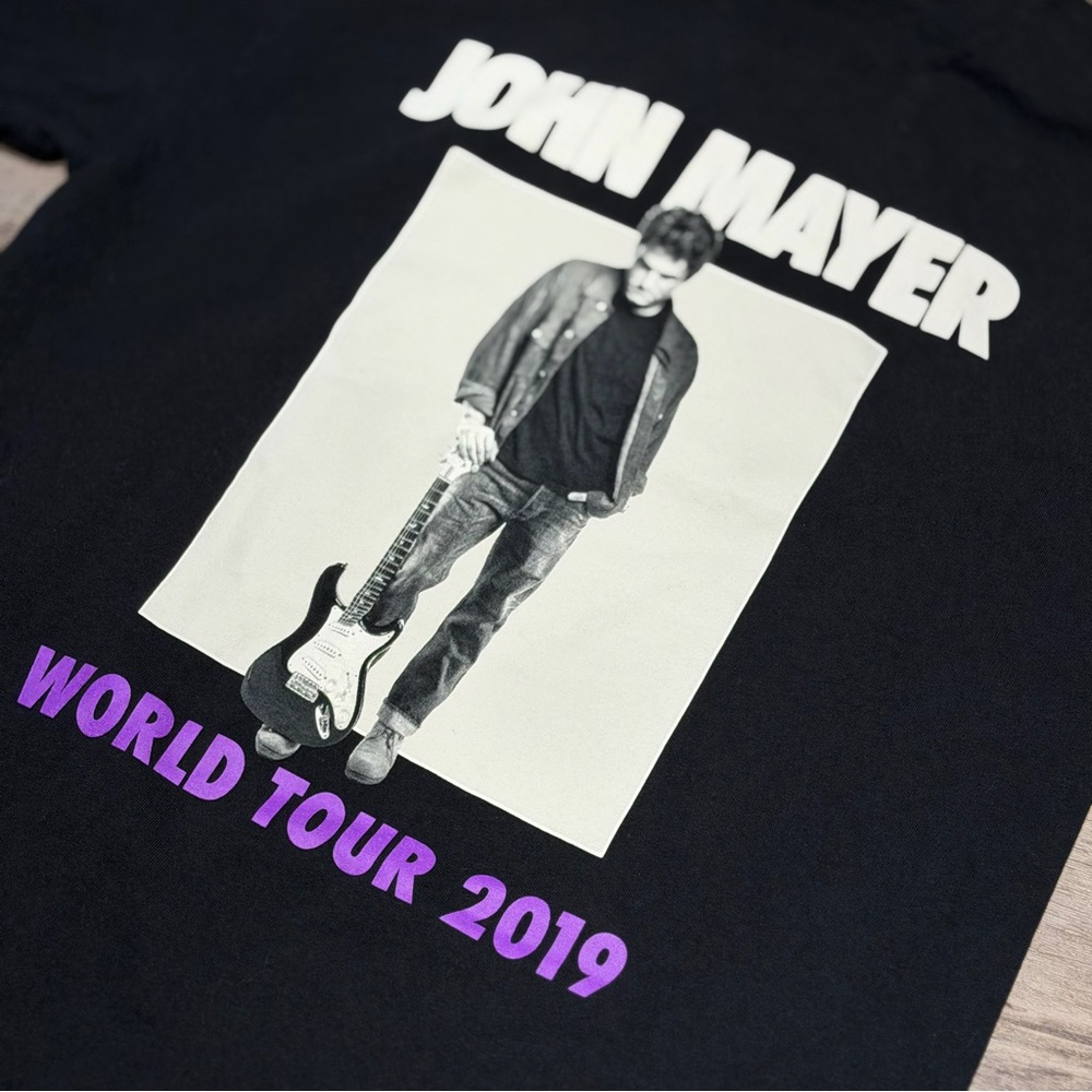 Black Graphic Tee - World Tour 2019
